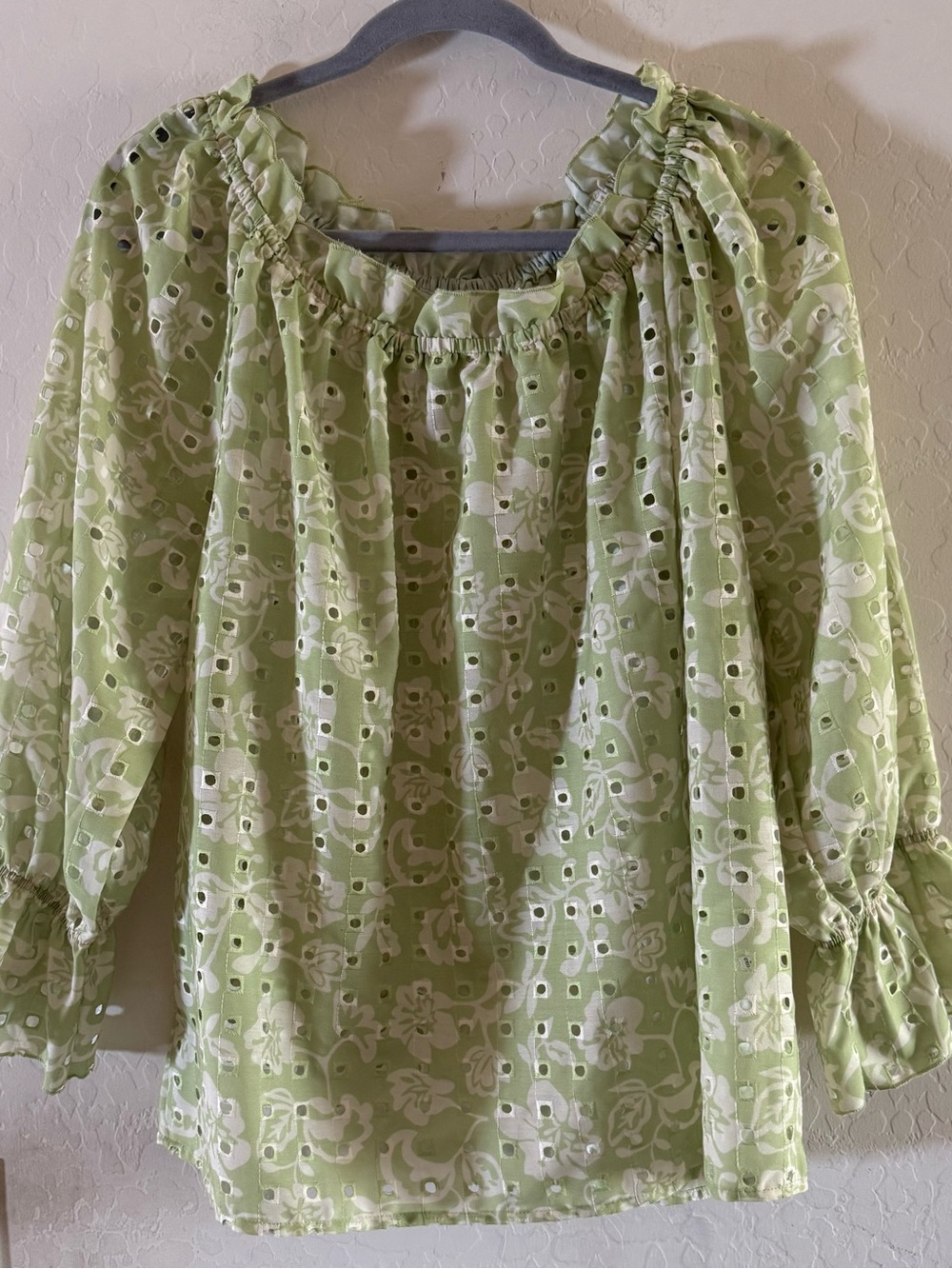Hester & Orchard, large, Green Circle Eyelet Smocked Blouse